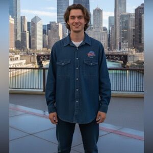 Vintage Planet Hollywood Chicago embroidered Dark Blue button down 100% cotton L